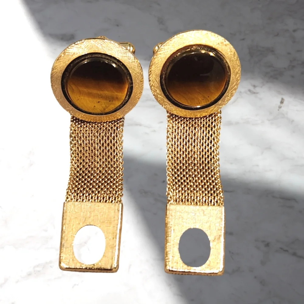 Vintage Tiger's‎ Eye Yellow Gold Tone Wrap Around Cuff Links